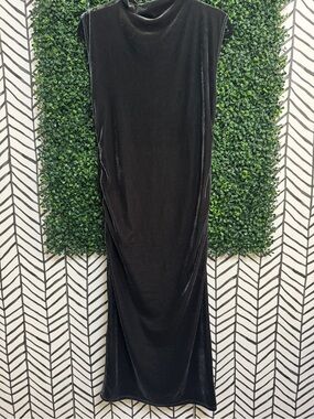 Blue Velvet Midi dress